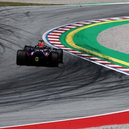 Live F1 | Leclerc lijkt ongedeerd na harde crash, rode vlag in Q3 Barcelona
