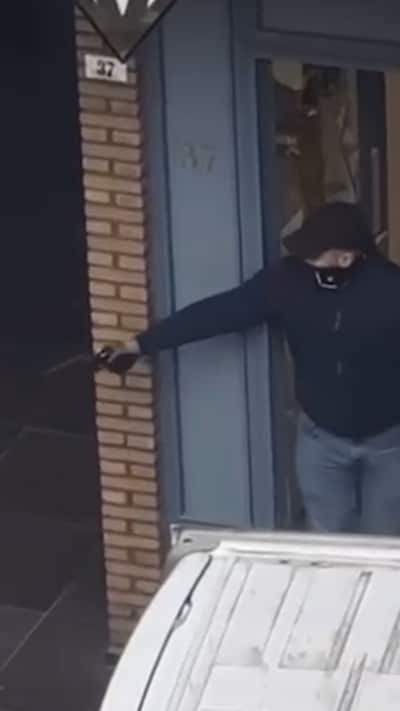 Omstanders filmen overval op Arnhemse juwelier, schoten gelost