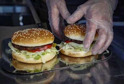 Haarlem wil fastfood weren van nieuw stationsplein: is het een goed idee in de strijd tegen obesitas?