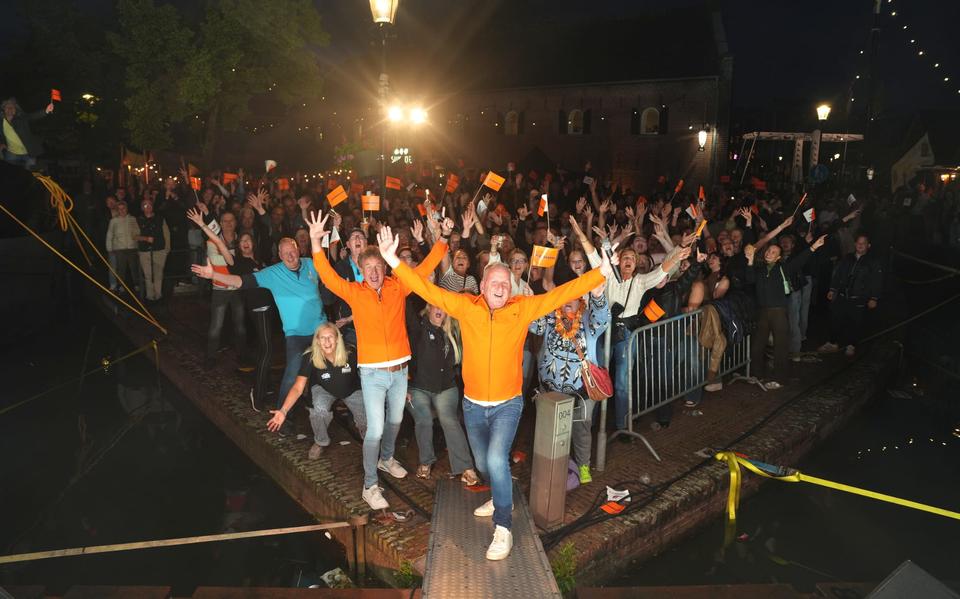 Dikdakkers sluiten hoofdstuk af met laatste show op Grachtenfestival. ‘Met een traan en een lach nemen wij hier afscheid’