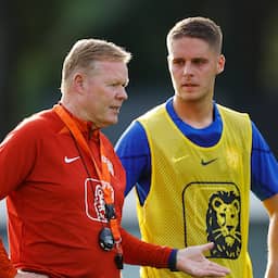 Joey Veerman sneert naar Koeman met paginagrote reclame: 'Met echt karakter'