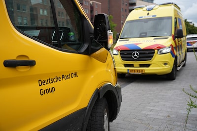 Fatbiker gewond naar het ziekenhuis afgevoerd na botsing op Lubeckplein in Zwolle