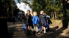 Ministers want 60% of children walking or cycling to school by 2035
