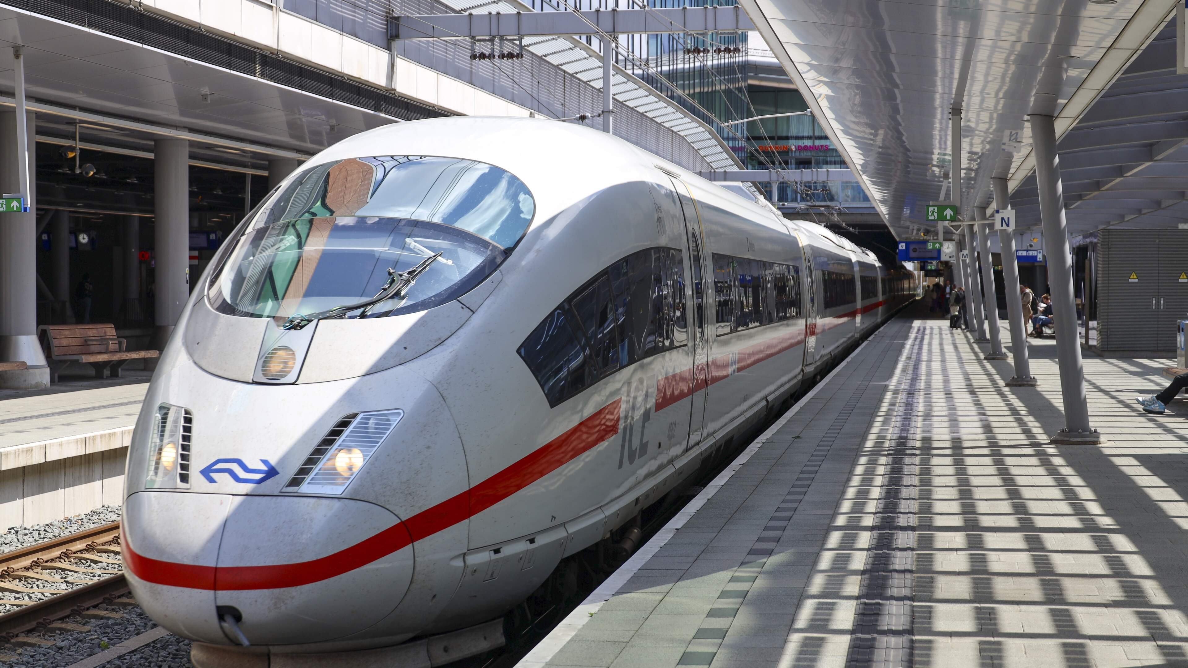 NS wil zes keer per dag trein van Amsterdam naar Rhein-Ruhrgebied