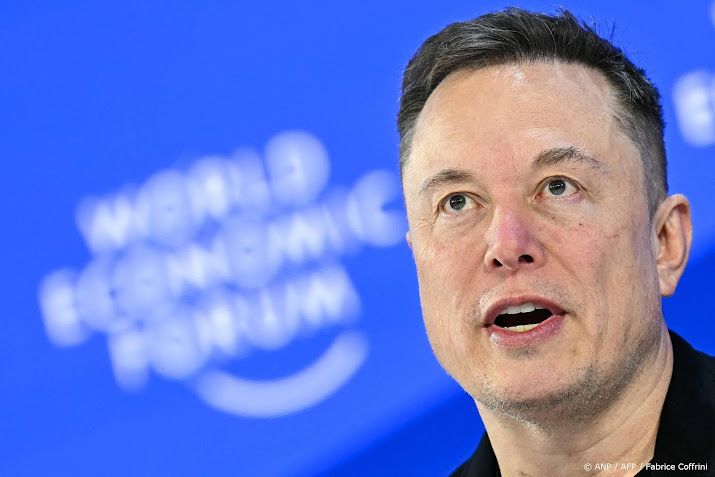 Elon Musk eerste biljonair ter wereld na beursgang SpaceX