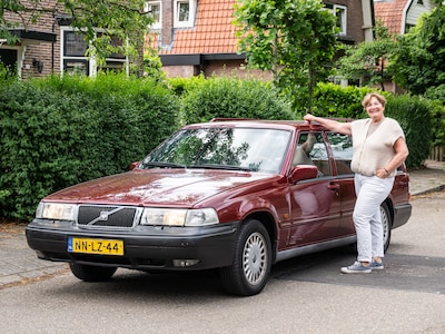 Els is dol op haar Volvo 960 en gaf haar een naam: ‘Dikke Dame maakt mooi geluid’