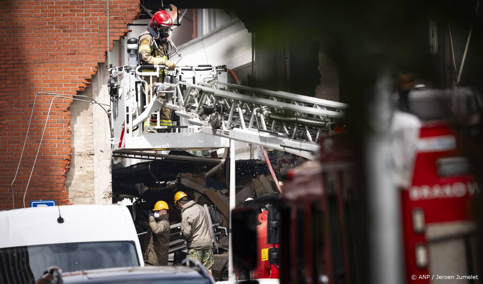 Brandweer zoekt nog naar slachtoffers na explosie in Amsterdam