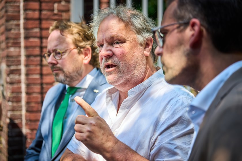Kabinet en vakbonden in de clinch over sociale zekerheid. Maar over wie gaat het eigenlijk?