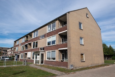 Woningstichting wil vieze, stinkende flat in Glanerbrug opknappen, maar huurder wil niet meewerken