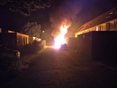Brand in Dronten ‘ernstige zaak’: politie op jacht naar twee verdachten