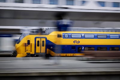 In deel Randstad geen treinverkeer door brand in transformatorstation Woerden