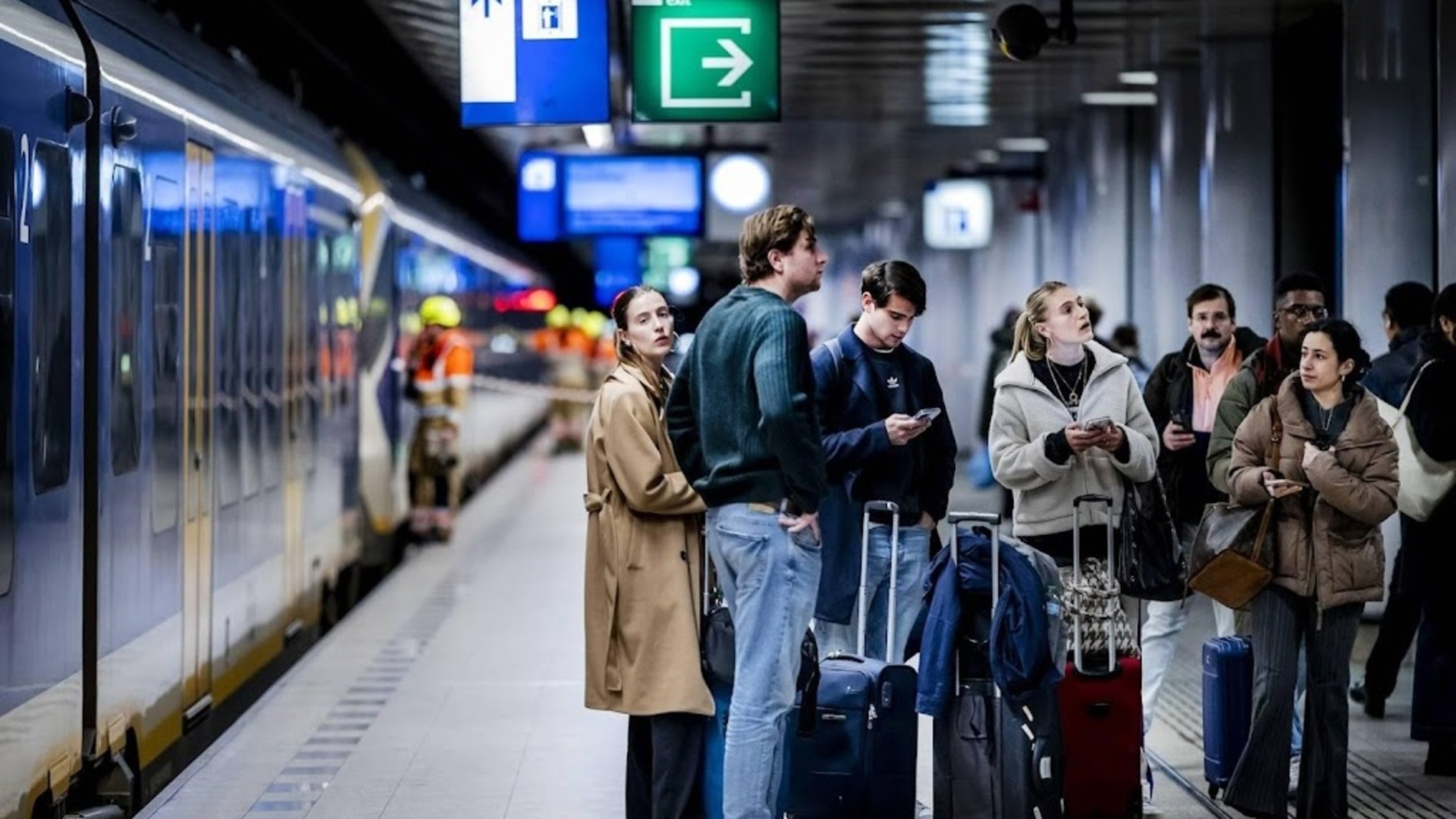 Evacuatie reizigers uit gestrande treinen afgerond