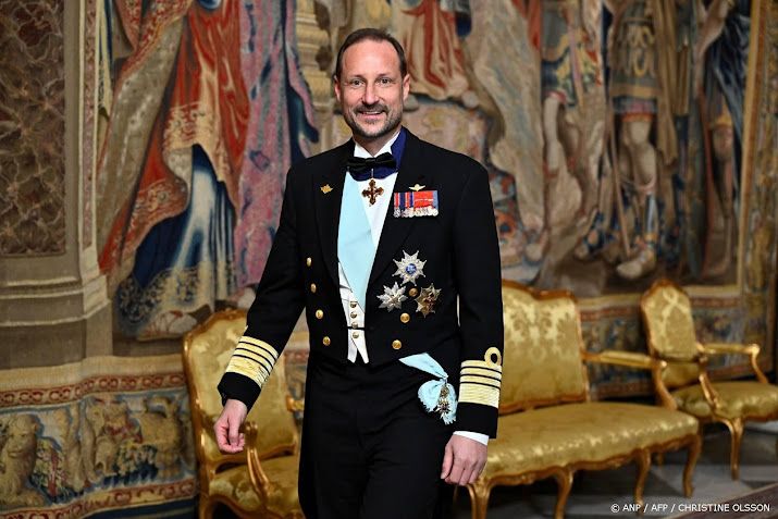 Kroonprins Haakon mist zieke Mette-Marit bij jubileum stichting
