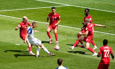 LIVE WK voetbal | Canada begint aan eerste WK-wedstrijd in eigen land, PSV’er Bajraktarevic in de basis bij Bosnië