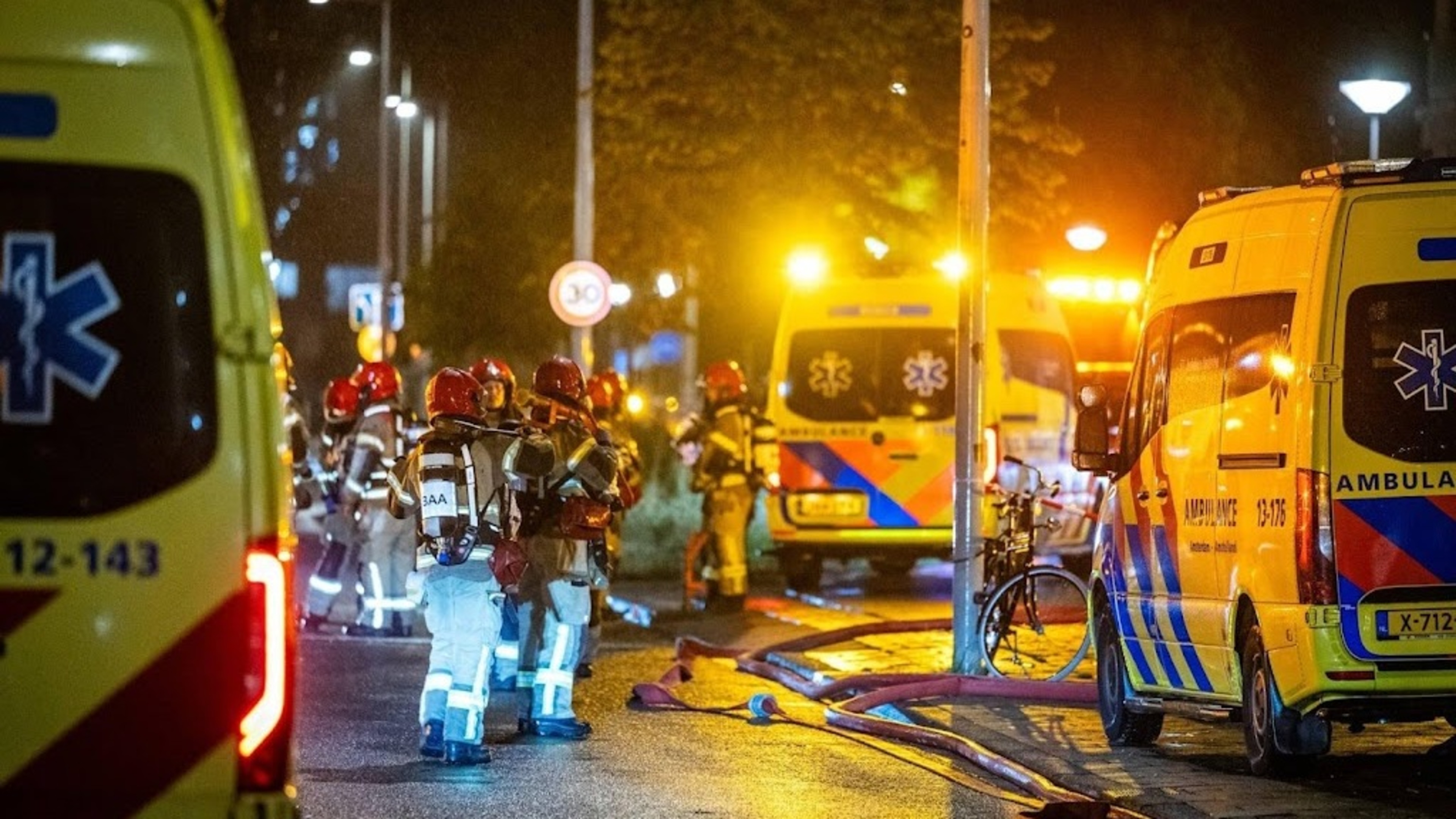 Meerdere gewonden na explosie bij flatgebouw Amsterdam Nieuw-West