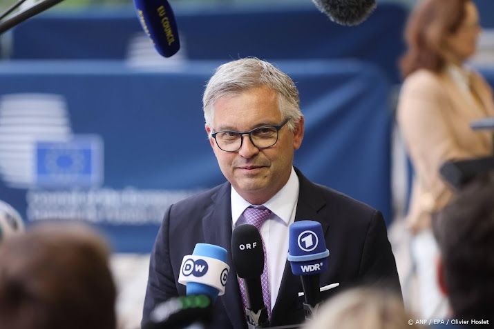 Brunner: straf voor landen die zich niet aan migratiepact houden