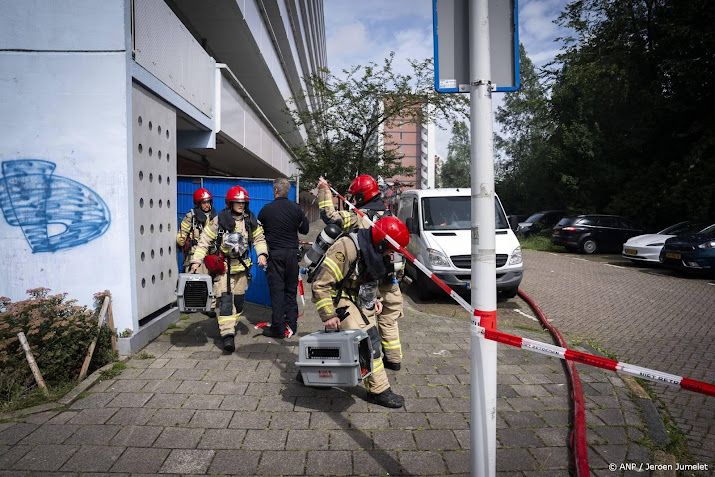 Geen schade aan constructie flat naast pand explosie Amsterdam