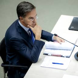 Rutte voor coronacommissie: hoe kijkt oud-premier terug op 'duivelse dilemma's'?