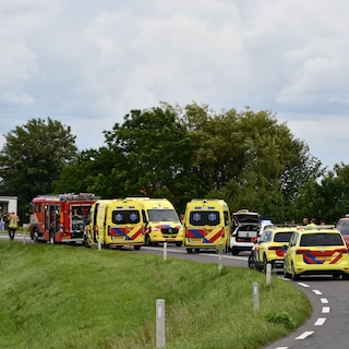 Auto botst in Zeeland op groep kinderen op schoolkamp: twee kinderen, één volwassene overleden