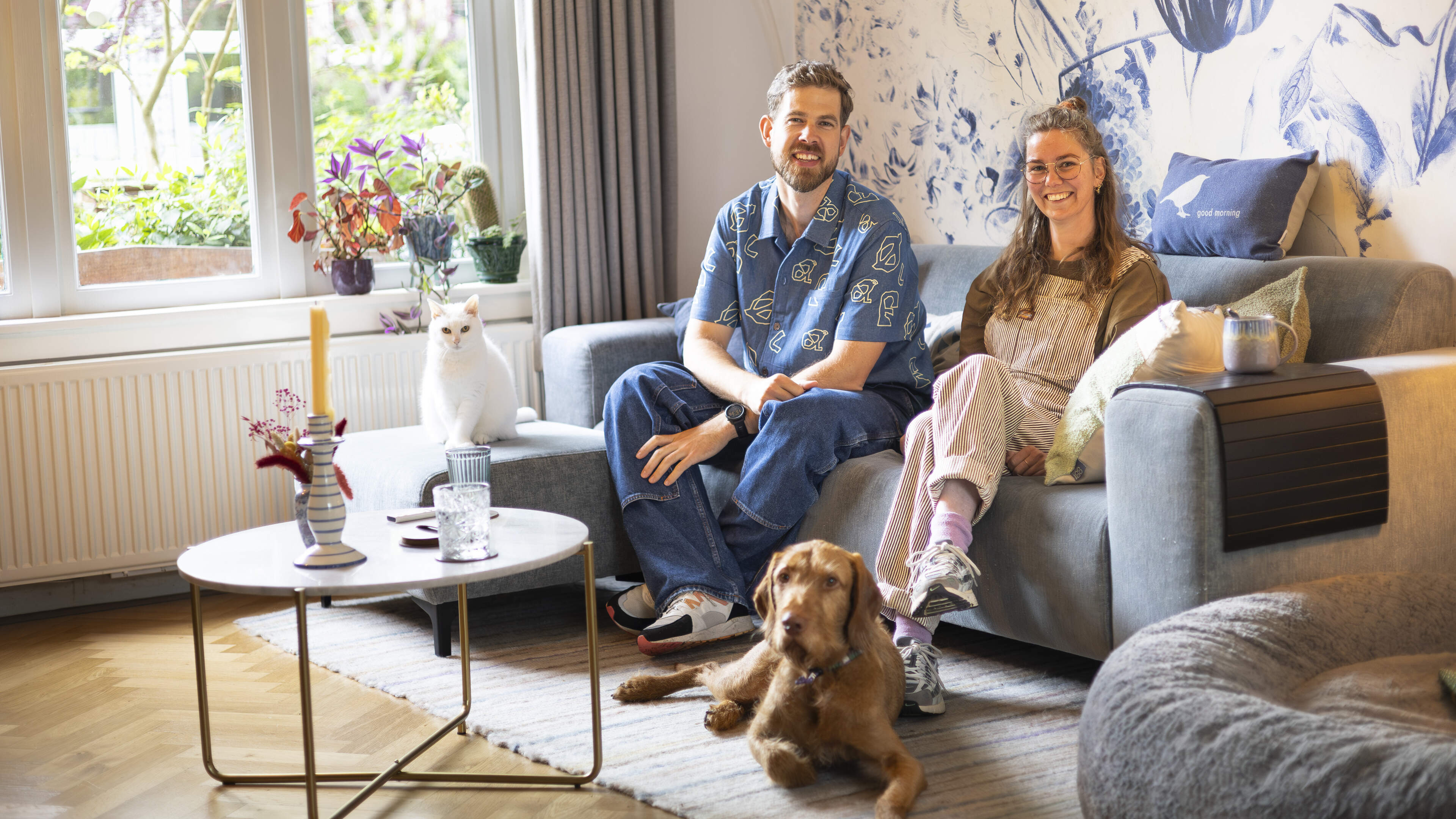 Sharon en Erik hebben een groene oase gemaakt van hun Jesse-huis: ’Ik heb altijd wel een plekje voor nog een plant’