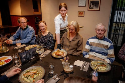 De Bedafse Pier, een plek waar het na een wandeling om draait, een royaal gevuld bord eten