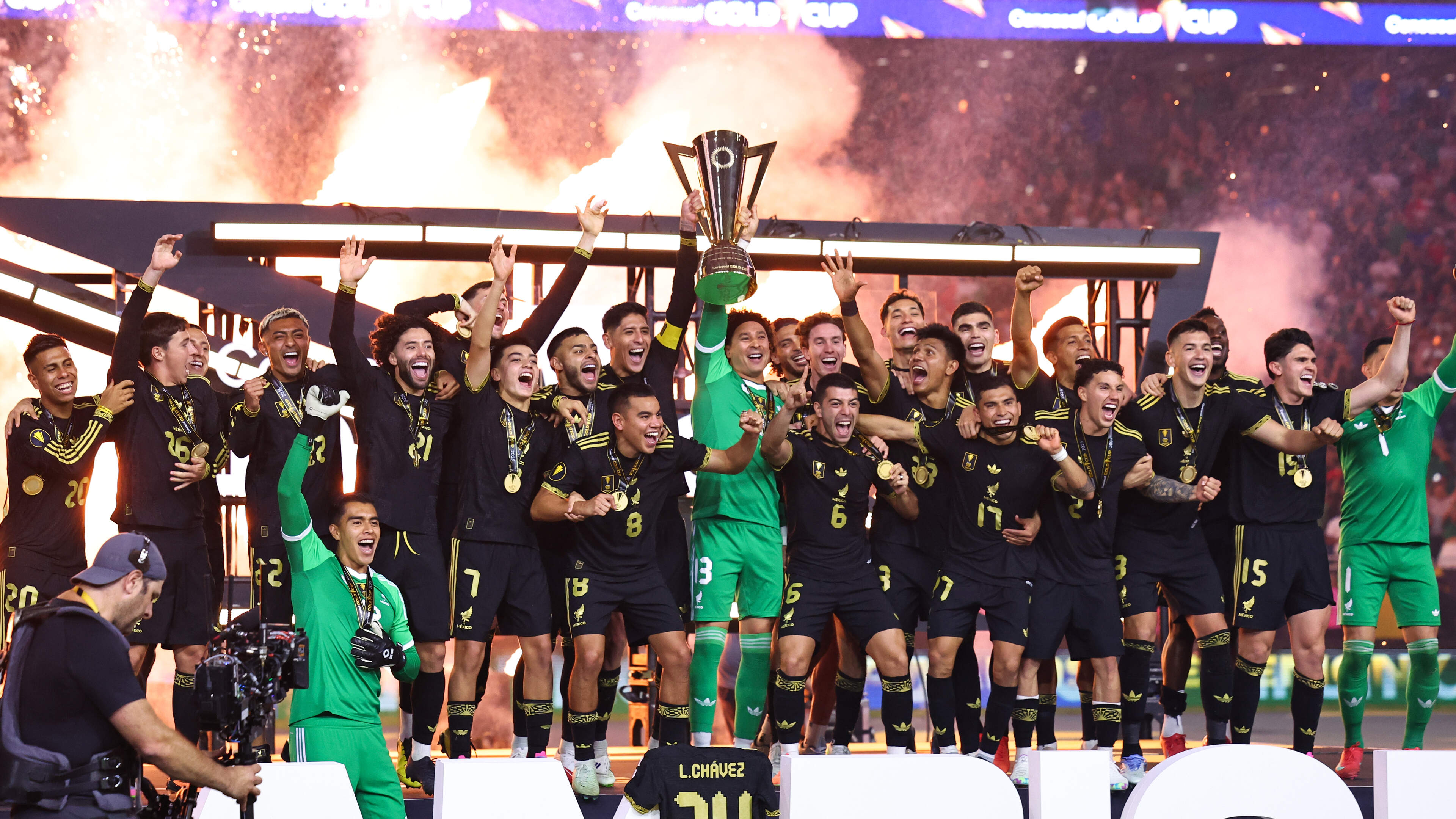 WK 2026: Tienduizenden Mexicanen al uren van tevoren aanwezig voor openingswedstrijd WK 2026 tegen Zuid-Afrika