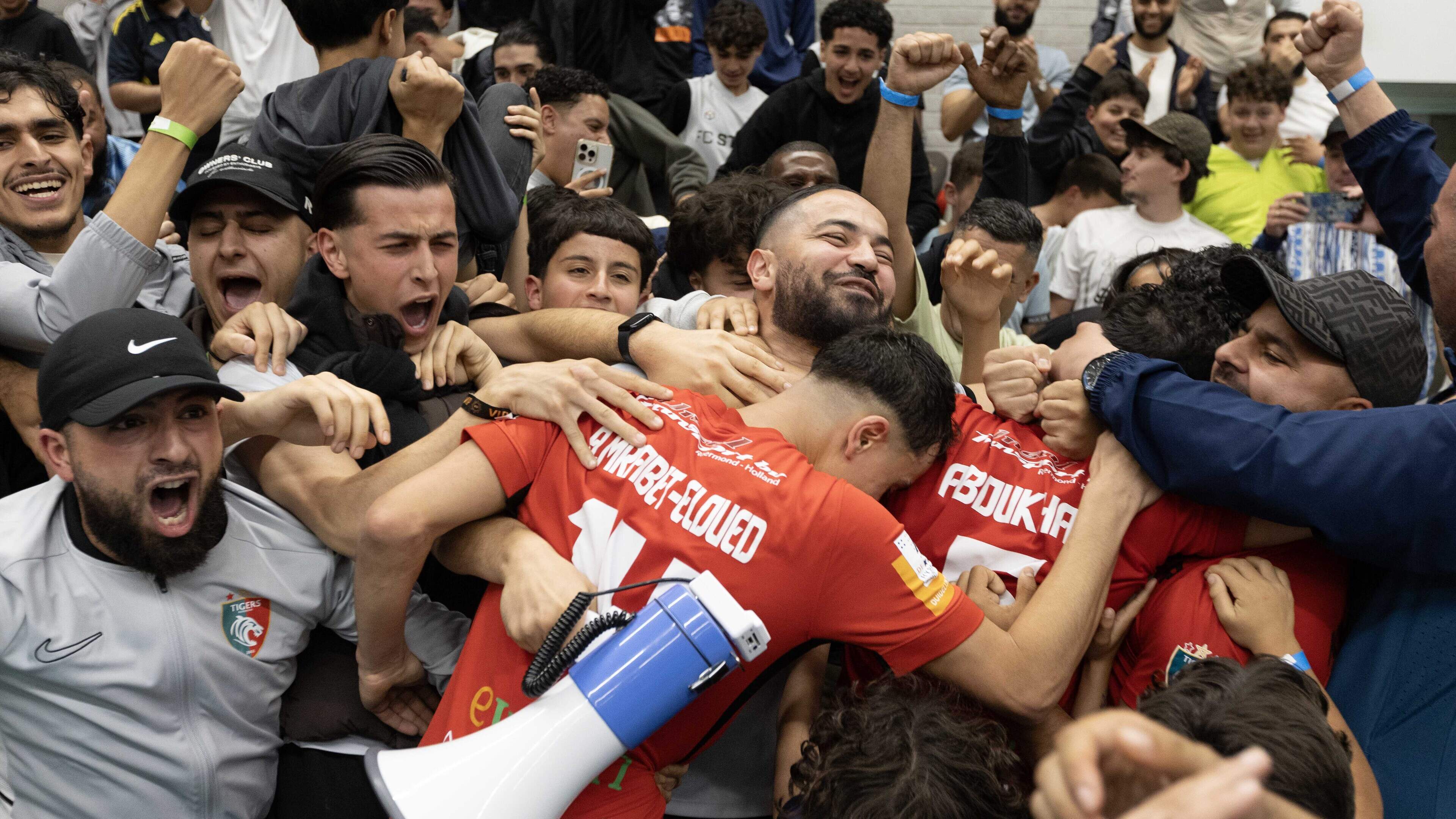 Tigers Roermond verovert de derde Nederlandse titel futsal op rij