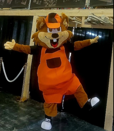 Deelnemertje avondvierdaagse gediskwalificeerd na uitdelen ‘tikken’ aan mascotte: ‘Te absurd voor woorden’