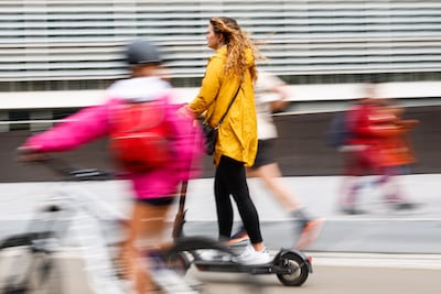 Ook Brussel doet elektrische deelsteps in de ban na 666 gewonden