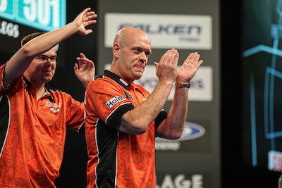 Van Gerwen en Van Veen nu in actie tegen Zweden, Belgen geven voorsprong uit handen en verliezen