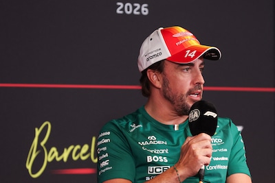 Fernando Alonso gelooft in WK-succes voor Spanje: ‘Hoop dat we de finale halen’