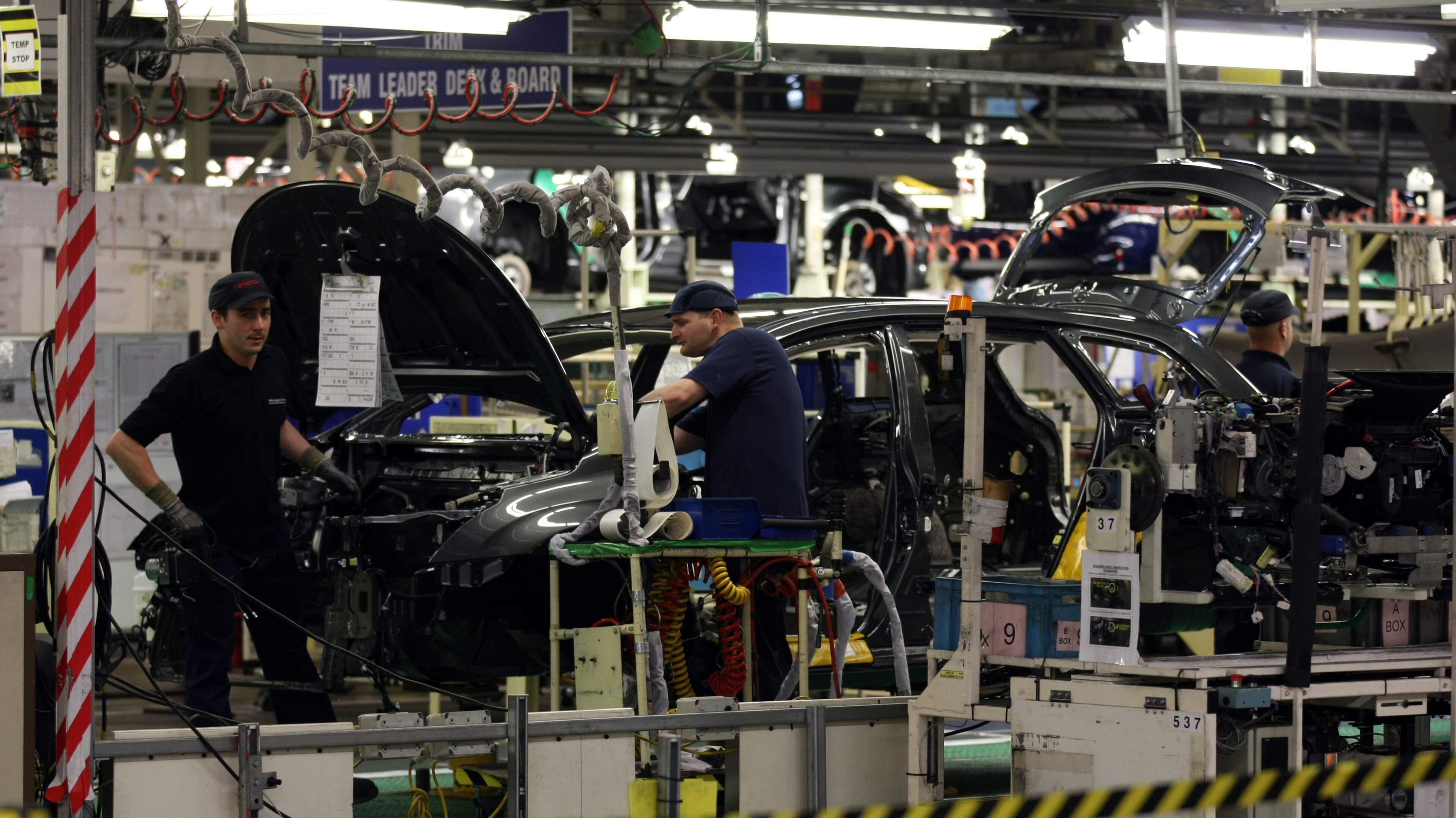 Toyota en Jaguar Land Rover keren zich tegen Europese beschermingswal: ’Auto's worden veel te duur’